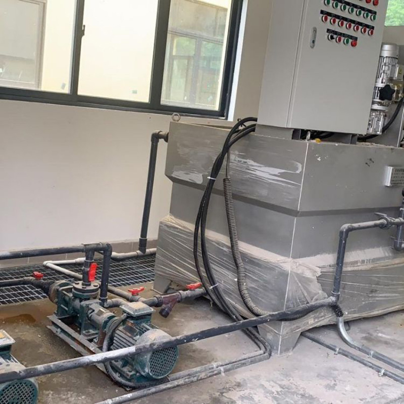 羅茨鼓風機的結構與工作原理？